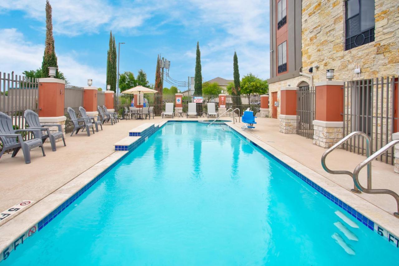 Express And By Ihg Katy