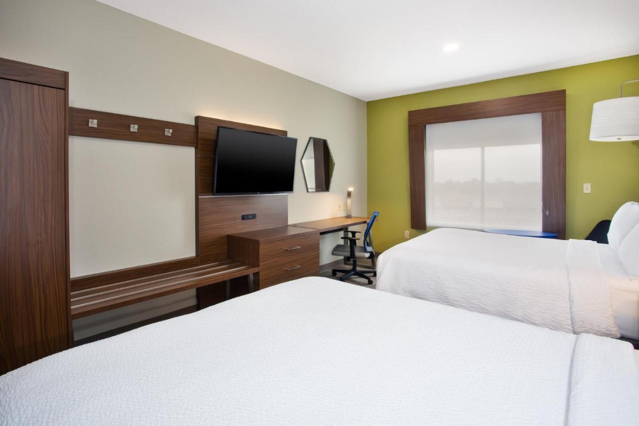 Express And By Ihg Hotel 3*